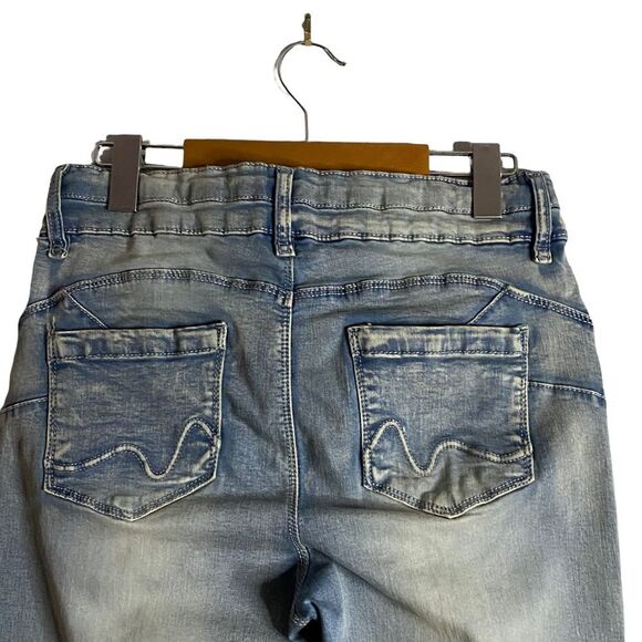 Suko Jeans Women's Road Runner Crop Denim Jeans - Picture 6 of 8